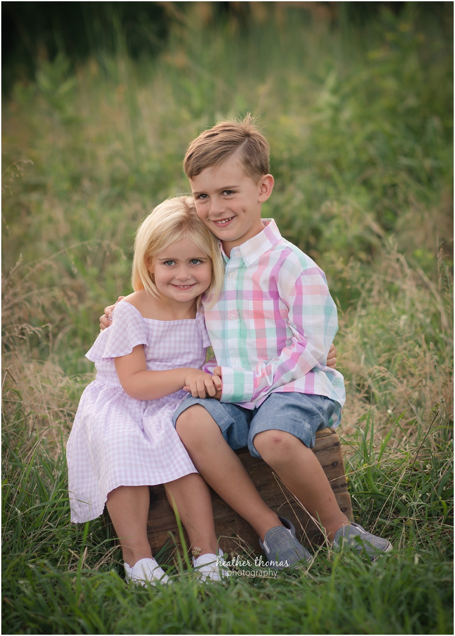Fjellman Family Portraits-6.jpg a sibling portrait in a field in philadelphia with heather thomas photography