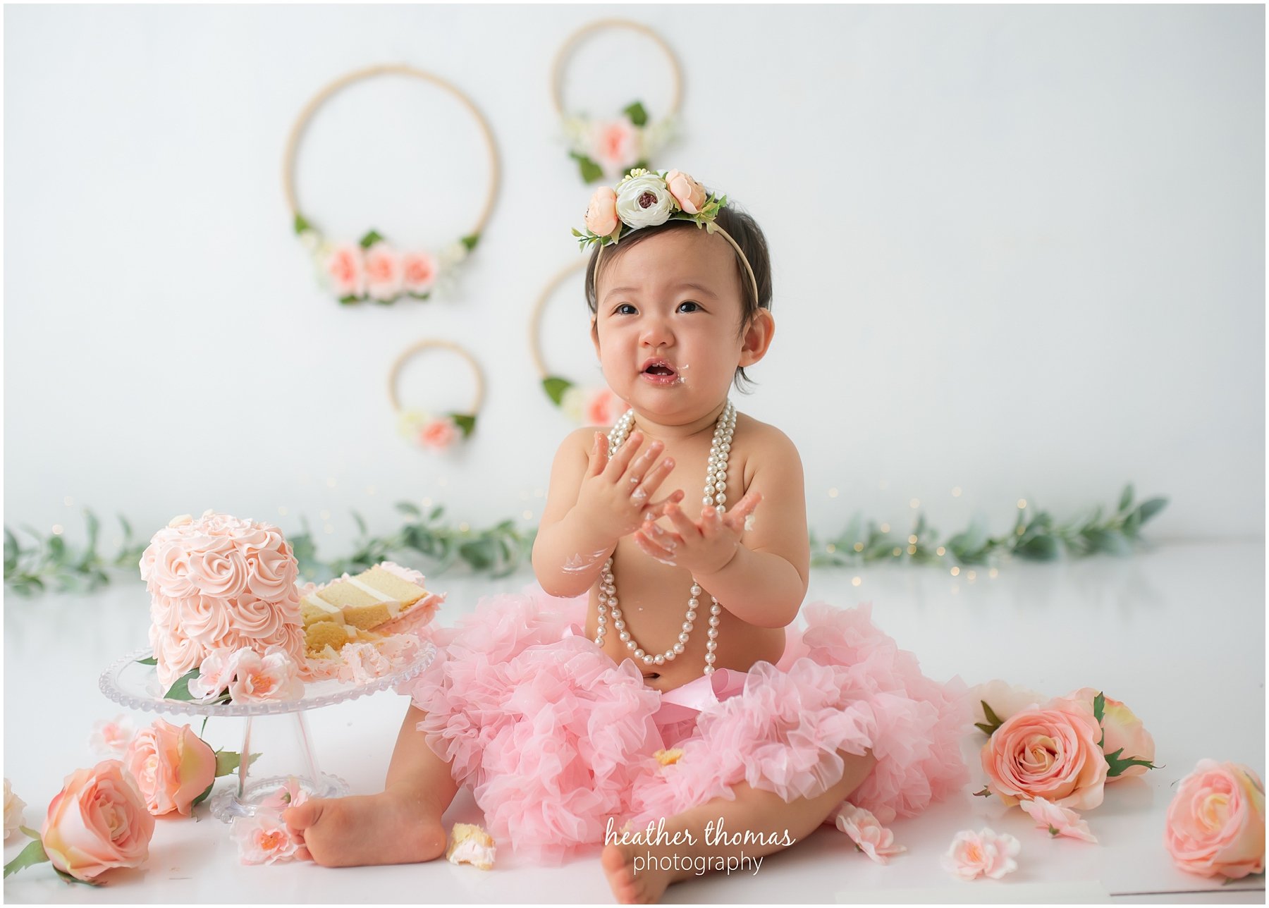 a first birthday cake smash in bucks county pa first-birthday-photos-philadelphia-83.jpg