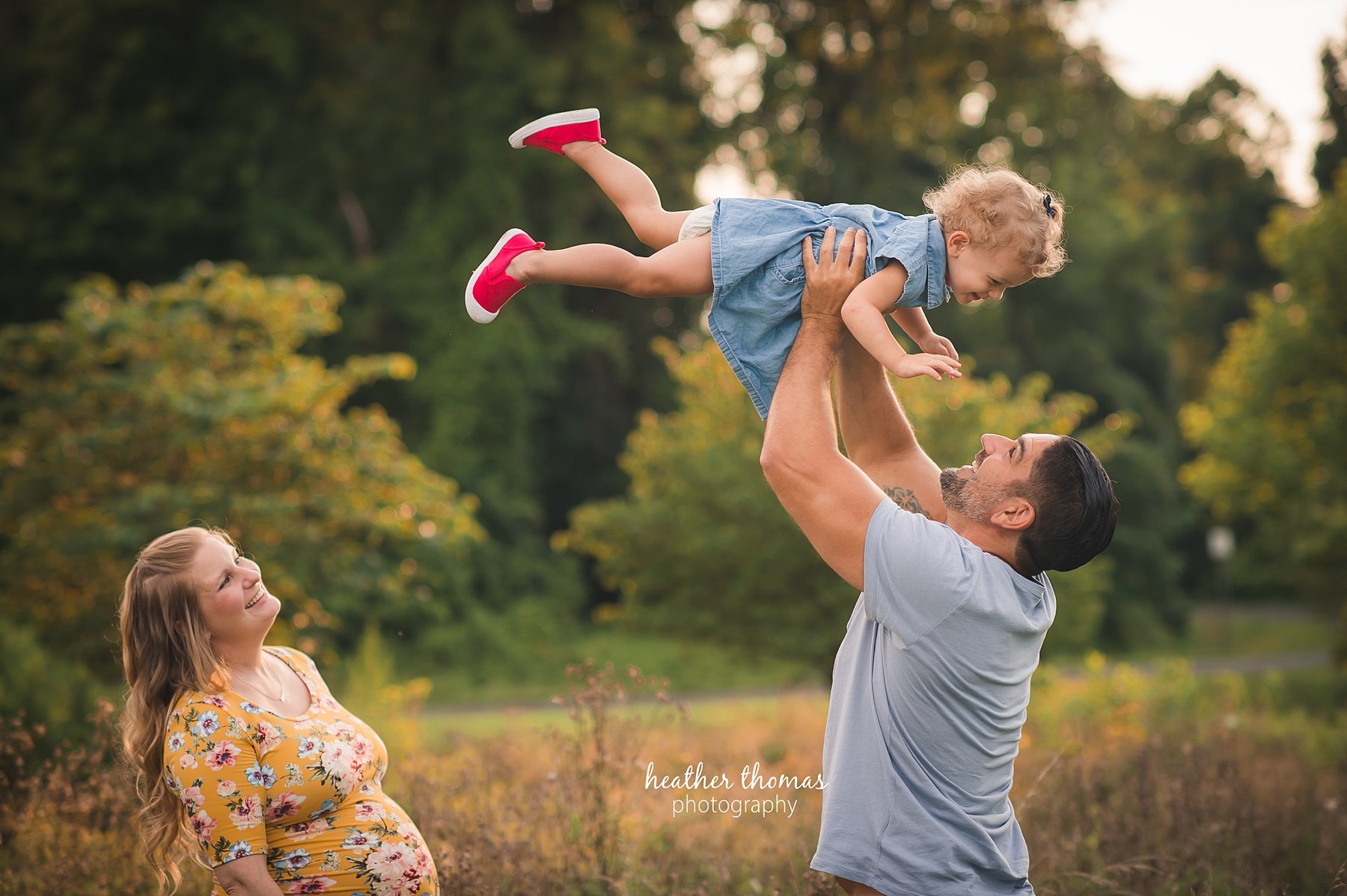 a maternity photo shoot in Philadelphia maternity-portraits-philadelphia-11.jpg