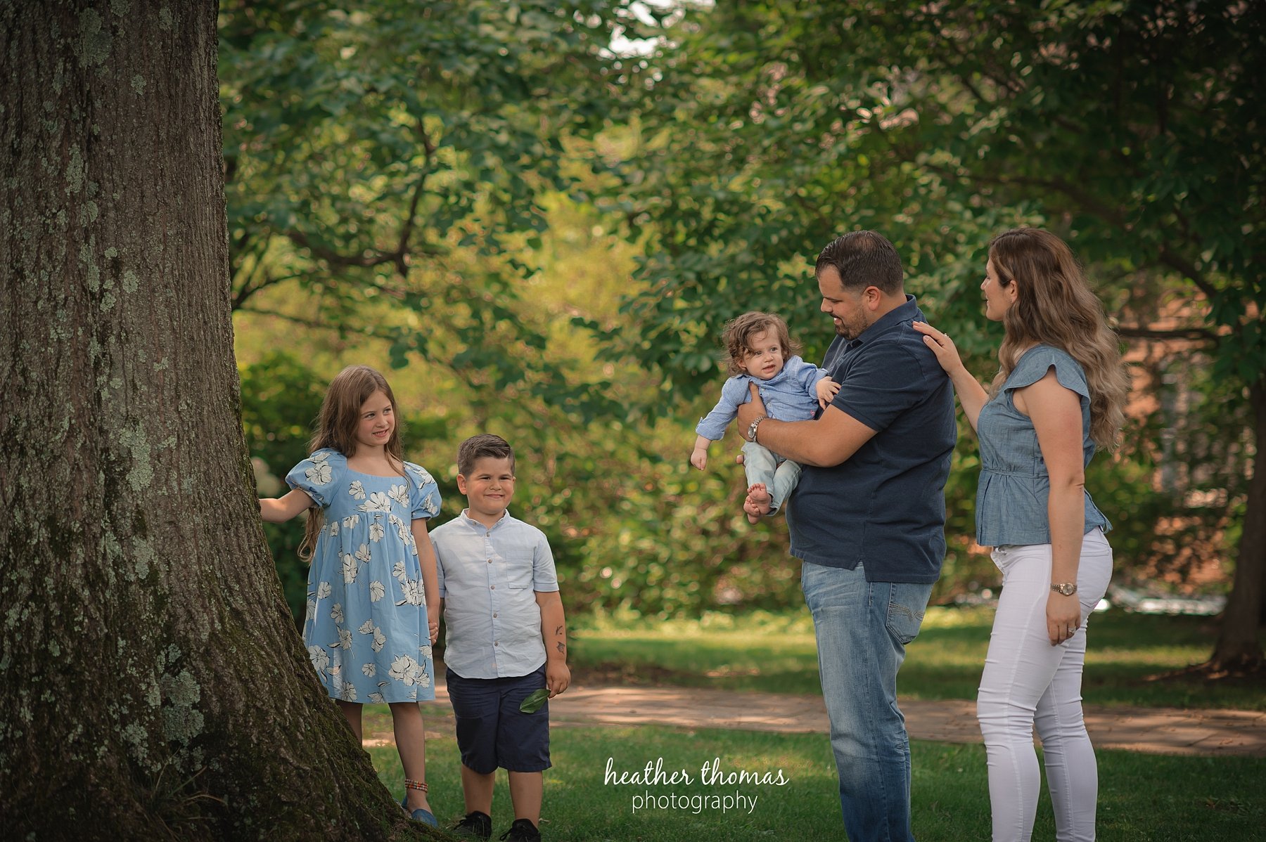 pictures of a family at the outdoor photography studio in Newtown newtown-family-portraits-64.jpg