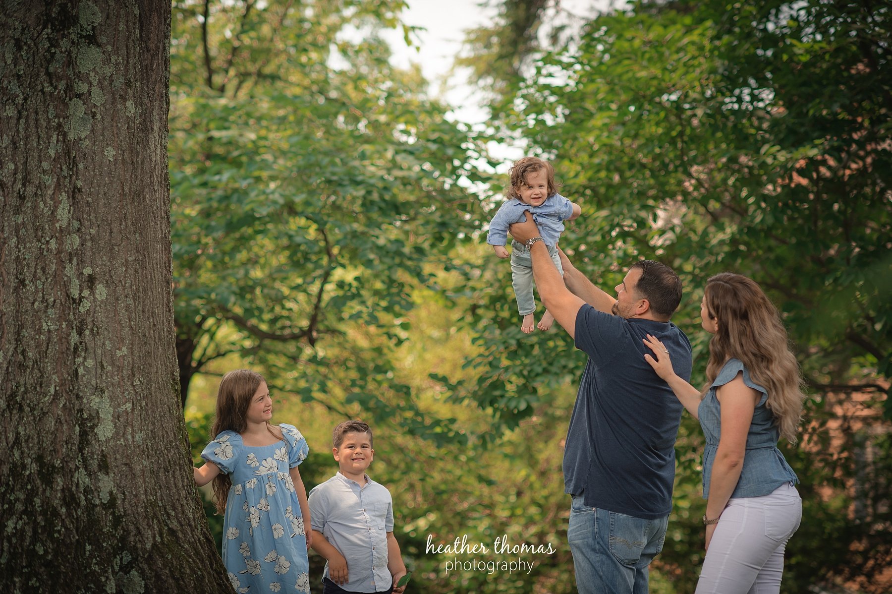pictures of a family at the outdoor photography studio in Newtown newtown-family-portraits-65.jpg