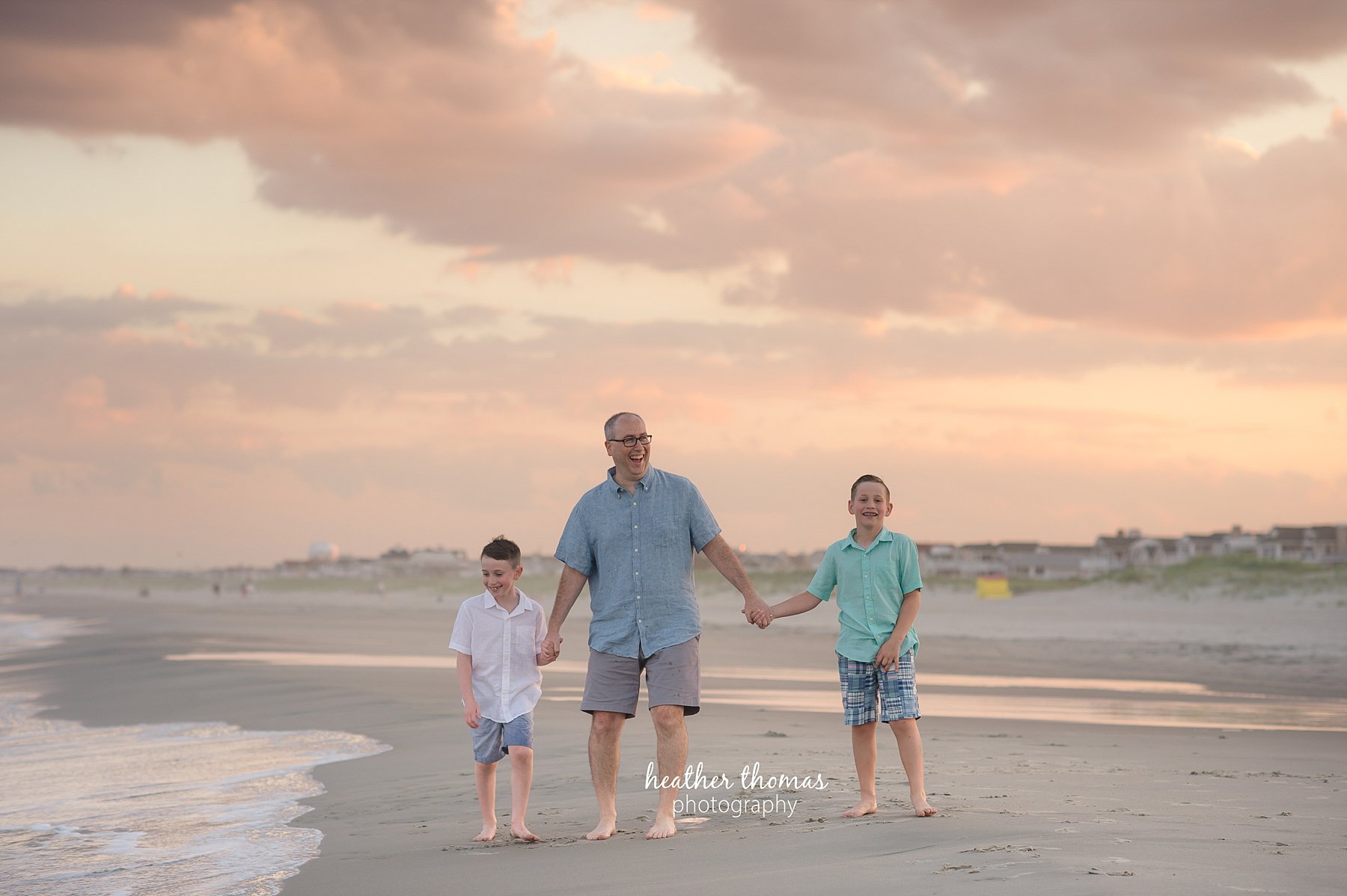 pictures of a family photo shoot in ocean city nj ocnj-beach-photographers-64.jpg