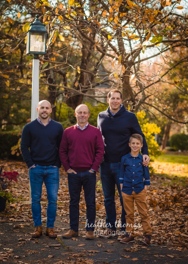 Extended Family Photo Shoot in Philadelphia, PA | Heather Thomas Photography family portrait in philadelphia