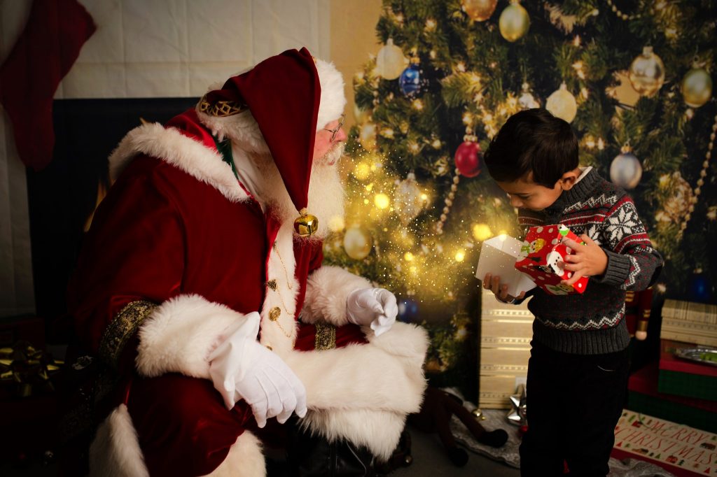 Interactive Santa Experience with Professional Photos in Bucks County, PA
