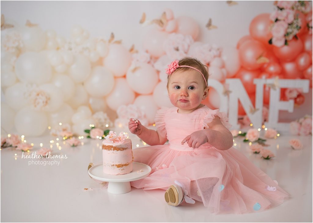 Smashing Cake in Newtown PA - A 1st Birthday Photo Shoot with Heather Thomas Photography