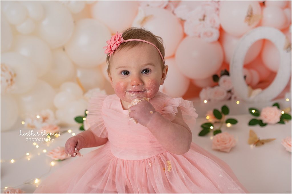 Smashing Cake in Newtown PA - A 1st Birthday Photo Shoot with Heather Thomas Photography