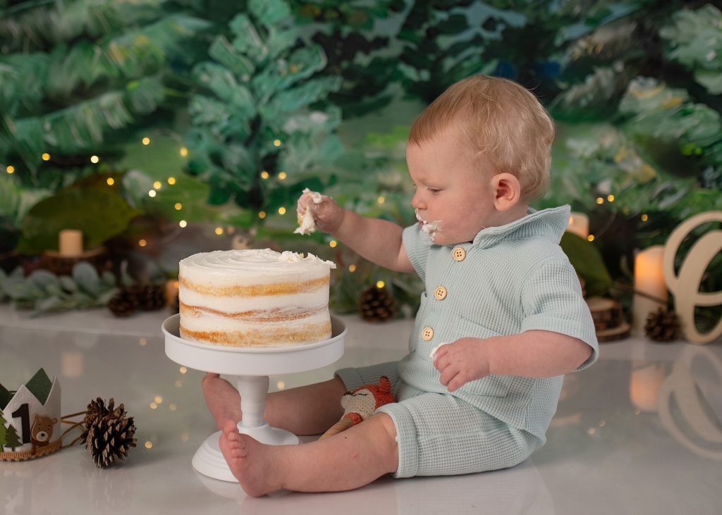 First Birthday & Cake Smash Photography in Bucks County, PA first birthday family portrait in Bucks County
