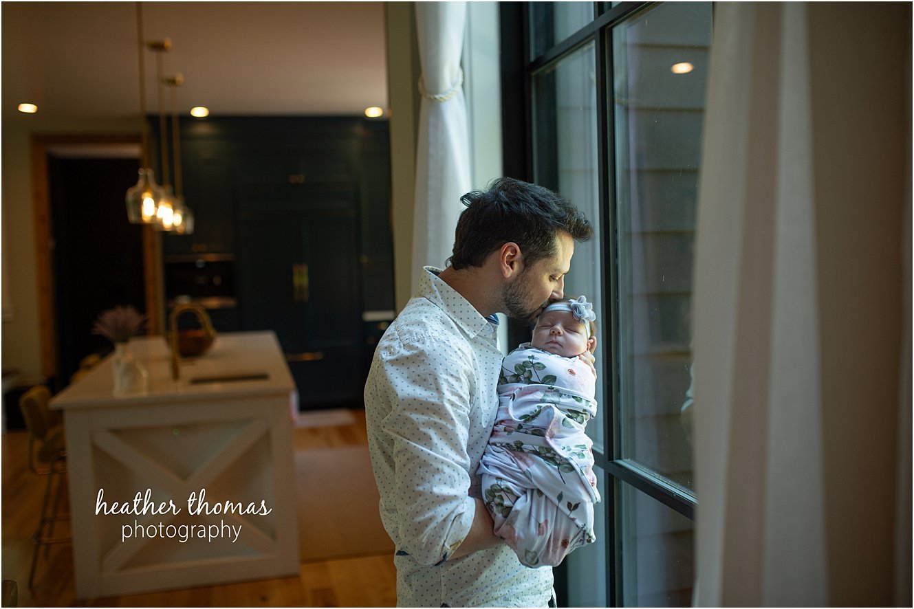philadelphia-newborn-photogrpaher-heather-thomas-photography--02 a newborn photography session with philadelphia newborn photographer heather thomas