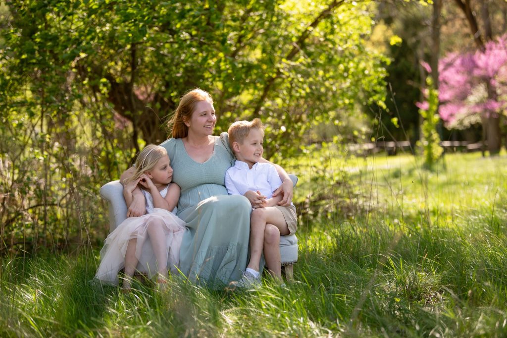 Philadelphia Maternity Photographer Recommends the 3 Best Prenatal Massages