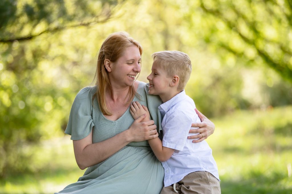 Philadelphia Maternity Photographer Recommends the 3 Best Prenatal Massages